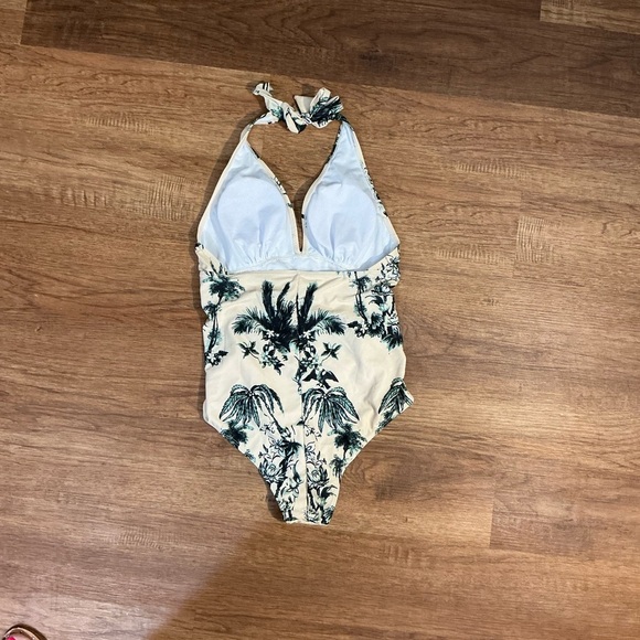 NWOT Elegant Cream & Botanical Print Halter One-Piece Swimsuit – Size M - Picture 8 of 9
